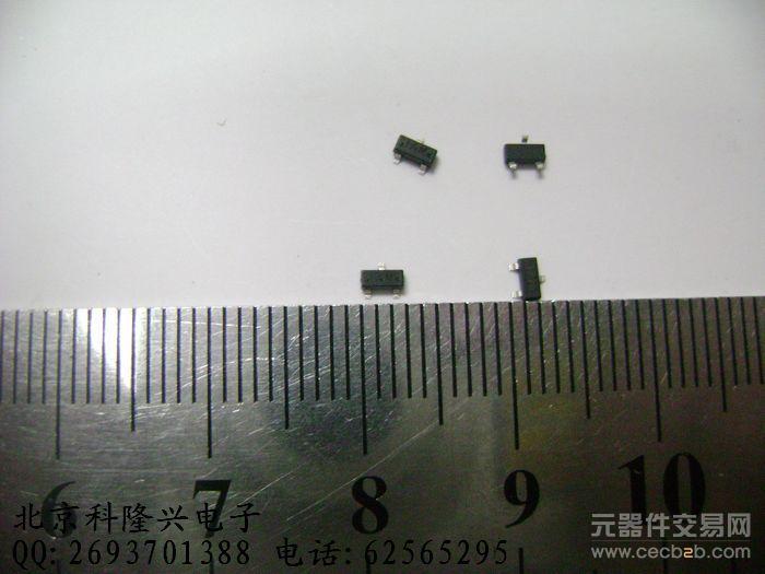 BAR43 D95 二极管 BAR43NFILM/H 贴片SMD SOT-23 1阳3阴图片