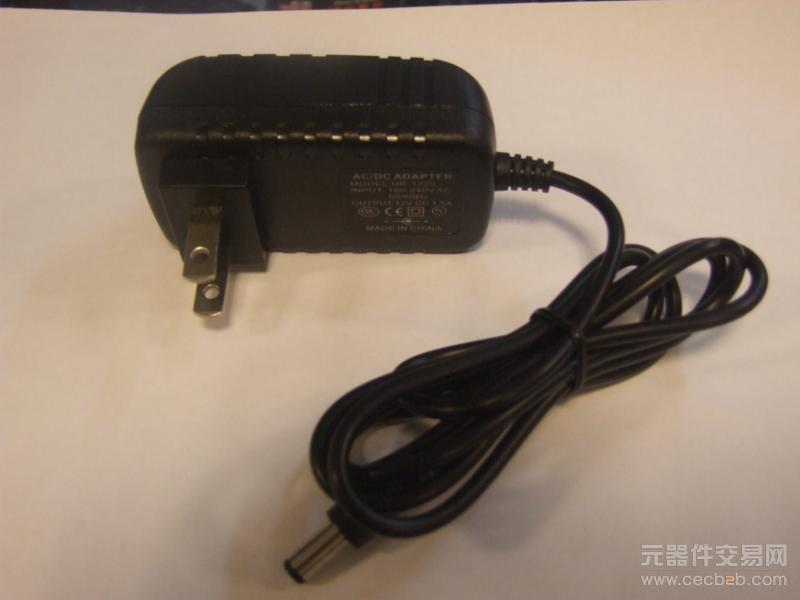 电源适配器图片